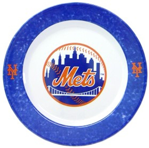 Show your team spirit at every meal. These beautifully designed melamine dinner plates are 10.25 inches in size. Dishwasher safe and not recommended for microwave use. Each set includes 4 plates. Made by Duck House Sports.