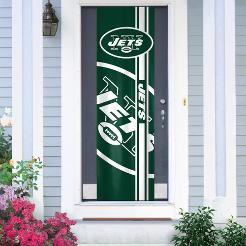 Dress up your home! This door banner is a great way to show your team pride on any standard size interior or exterior door! The adjustable design allows it to fit any door up to 84 inches tall. Installs and removes in seconds. The fabric is machine washable and UV resistant for use season after season. Made By Team Promark