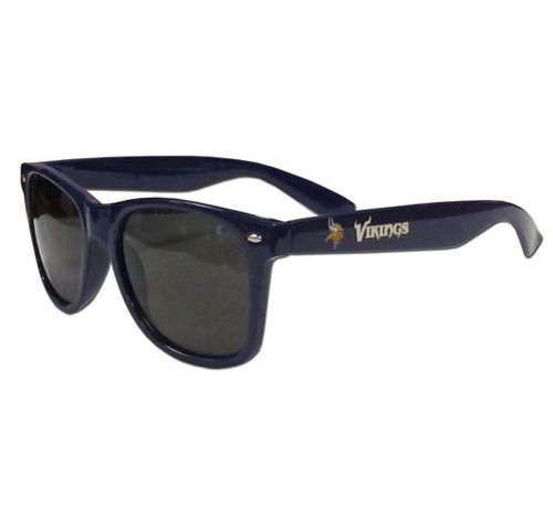 Our beachfarer sunglass feature the team logo and name silk screened on the arm of these great retro glasses. 400 UVA protection. Made By Siskiyou