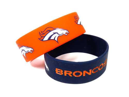 Show off your team spirit with this two pack of wide bracelets. Featuring team colors and logos, everyone will know where your loyalties lie while wearing these bracelets.Officially Licensed.&nbsp; Made by Aminco.