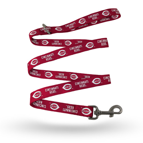 These high-quality woven polyester leashes feature your favorite team in a colorful repeat logo pattern. Measures approximately 71.5 inches long by 1 inch wide. Made by Rico Industries.