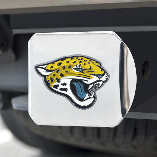 Keep your hitch clear of debris and let everyone see your favorite team. Fits all 2" square type III hitches. These heady duty hitch covers are made from a rust resistant metal to make sure they last for years in any weather conditions. The team logo is 3D to really pop off the hitch face. Keep to logo looking like new by just Appling standard vehicle wax. Installation is a breeze no tools necessary, but you will have to make sure that it is attached securely with a pin. Made by FanMats.