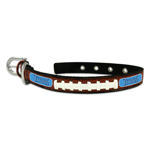 Your pet can wear the game like never before with these stylish, officially licensed NFL football lace collars from GameWear®. Each collar is handcrafted from football leather and laces, and emblazoned with your favorite team’s logo and colors. Get your favorite four-legged friend in the game with these officially licensed collars from GameWear!! Size Small fits 10 - 14 inches, Medium fits 14 - 20 inches, and Large fits 18 - 26 inches. Made By Gamewear