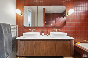 Kyoto Concave Rust Gloss Finger Mosaic 15x145mm