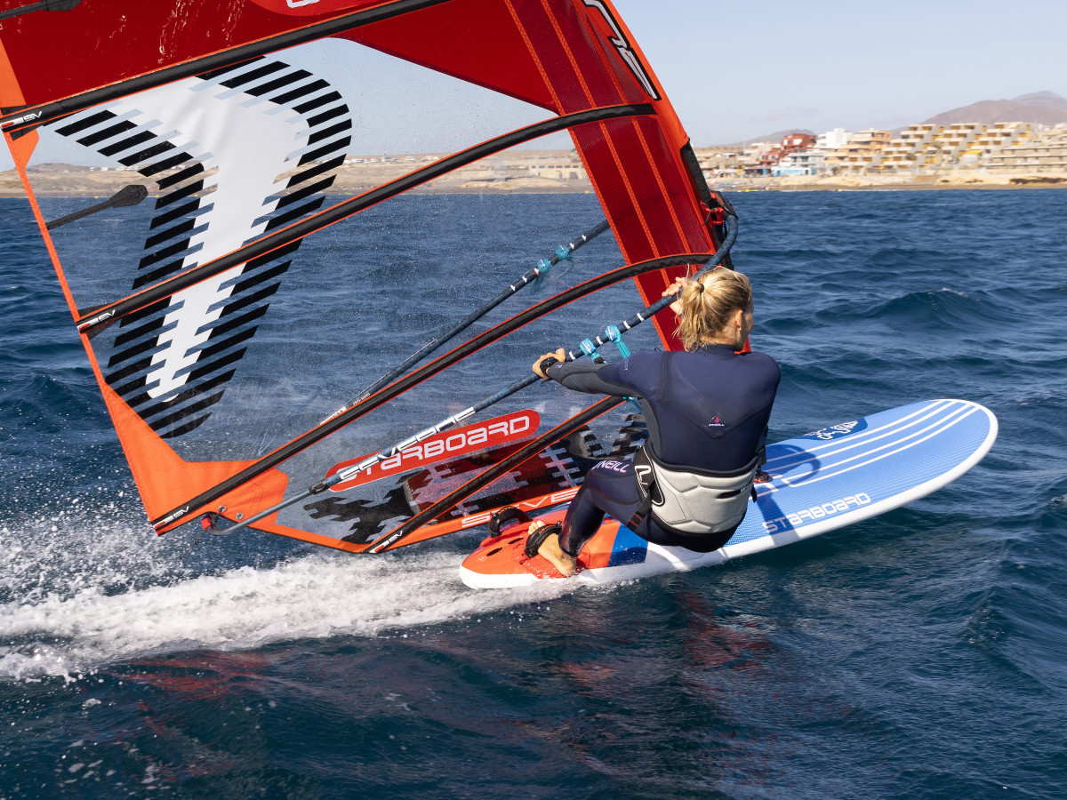 2025 Starboard Carve Starlite Carbon Windsurf Board 2025 Starboard Carve Starlite Carbon Windsurf Board