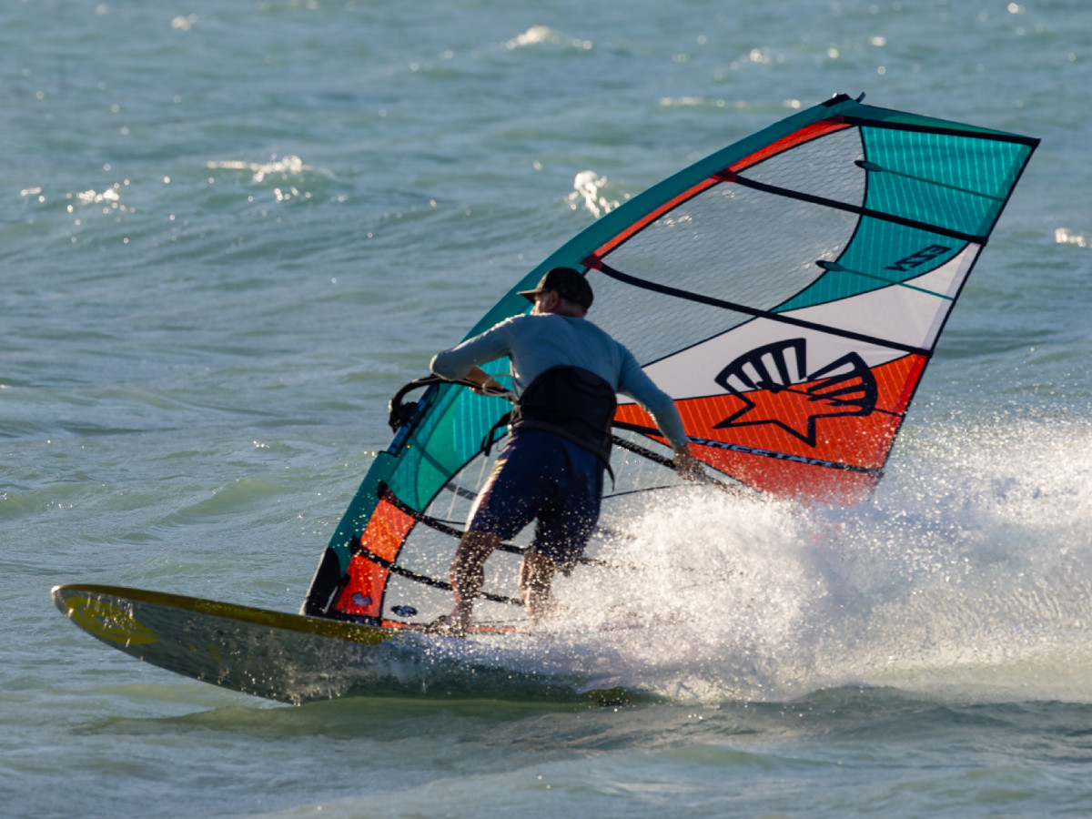 Swindsurfing Rig 2026 Ezzy Cheetah Performance Windsurfing Rig