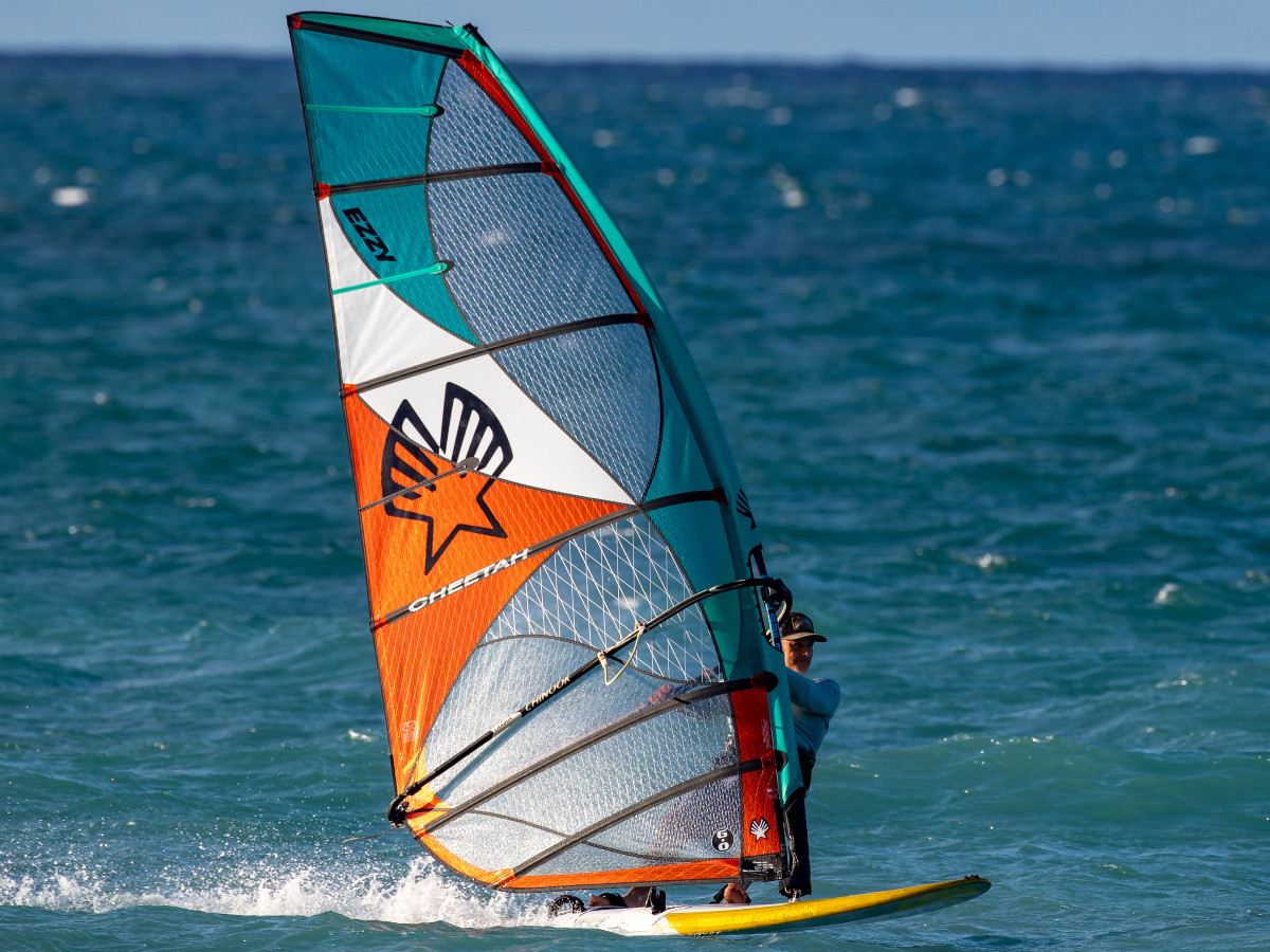 Swindsurfing Rig 2026 Ezzy Cheetah Performance Windsurfing Rig
