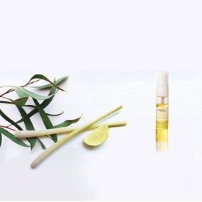 Eucalyptus & Lemongrass Inner Strength Refresher Spray for use with the corresponding Inner Strength T Spheres set. 