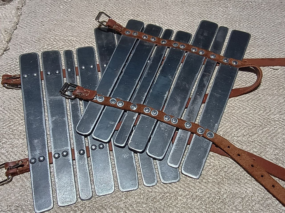 Splinted Vambraces Type 1