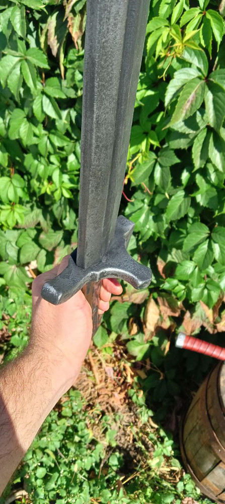 LARP Short Messer