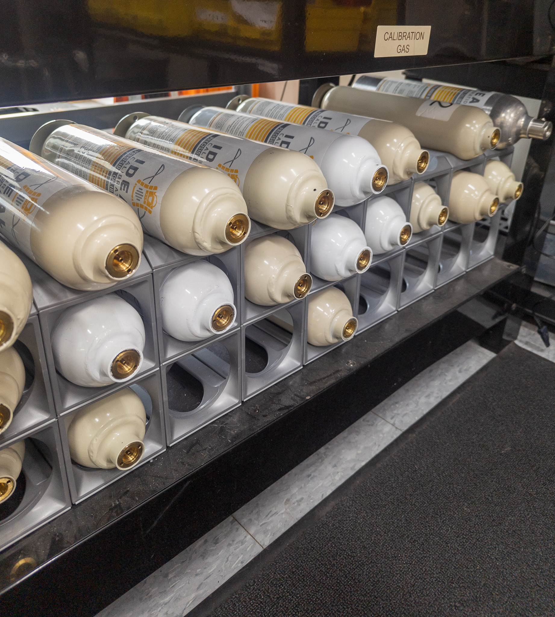 CalRax Calibration Gas Cylinder Holder