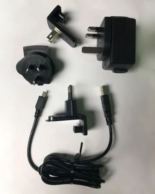GMI PS200 Universal Charging Adaptor + USB Cable