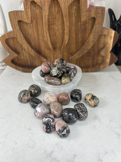 Tumblestone - Rhodonite Tumblestone - Rhodonite