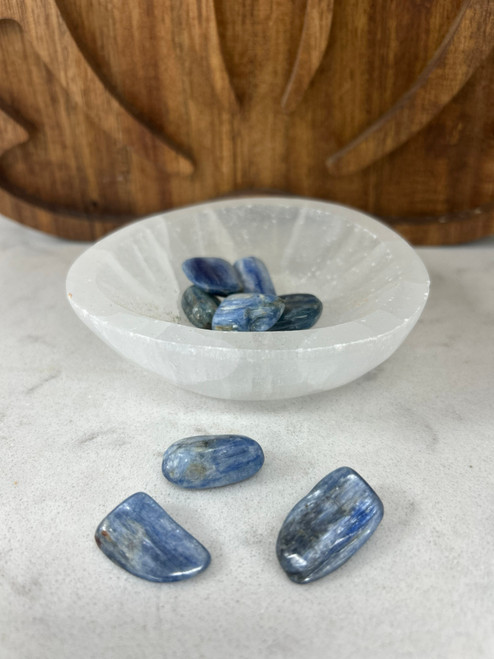Tumblestone - Kyanite - Blue Tumblestone - Kyanite - Blue