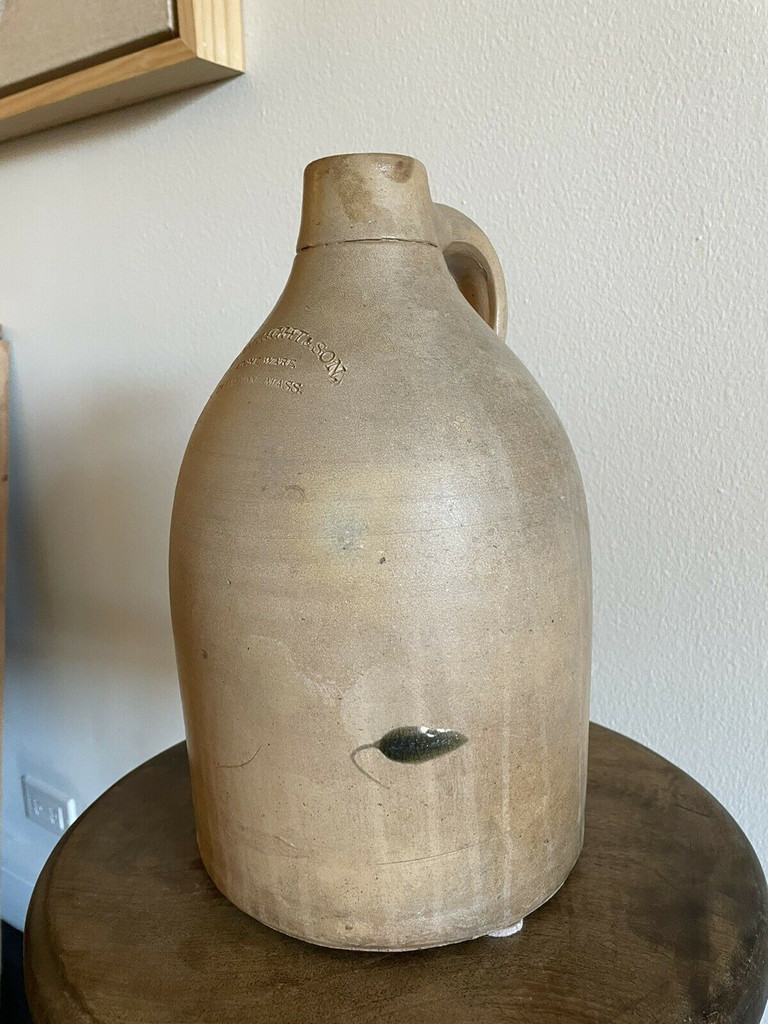 FT Wright & Sons Taunton Massachusetts Beige Stoneware 1G Jug Great Vintage Pot