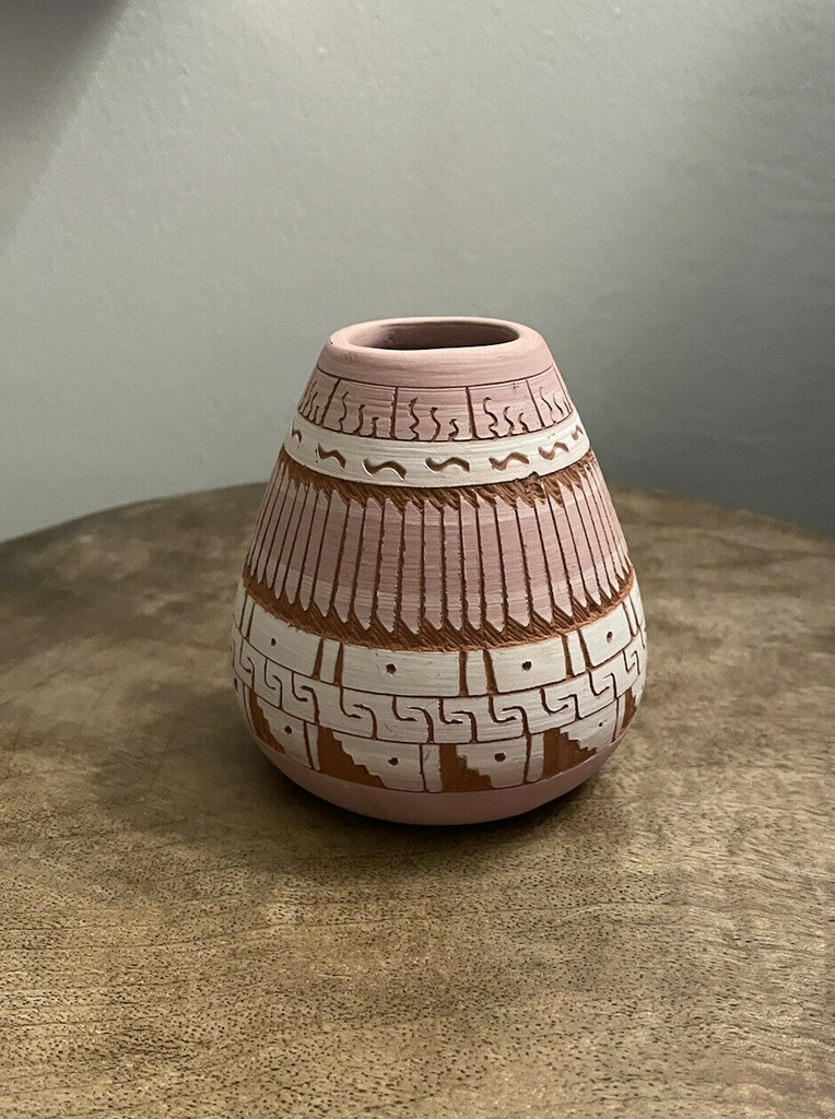 Vintage Dusty Pink Etched Emma Cadman Pottery Native American Navajo Vase Jar