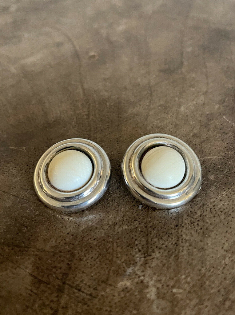Vintage Silver & White Matte Stone Clip On Earrings