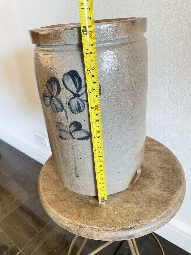 2G Large Mid-Atlantic Stoneware Crock Cobalt Decoration 19th Century PA VA MD