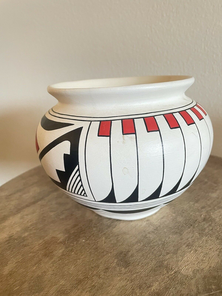 AL LVM Multicolored Native American Pottery Acoma Bowl Vase Urn