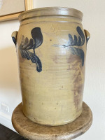 4G Large Mid-Atlantic Stoneware Crock Cobalt Decoration 19th Century PA VA MD