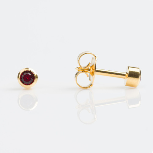 Studex Regular Gold Plated Bezel January Studs - Pack of 12