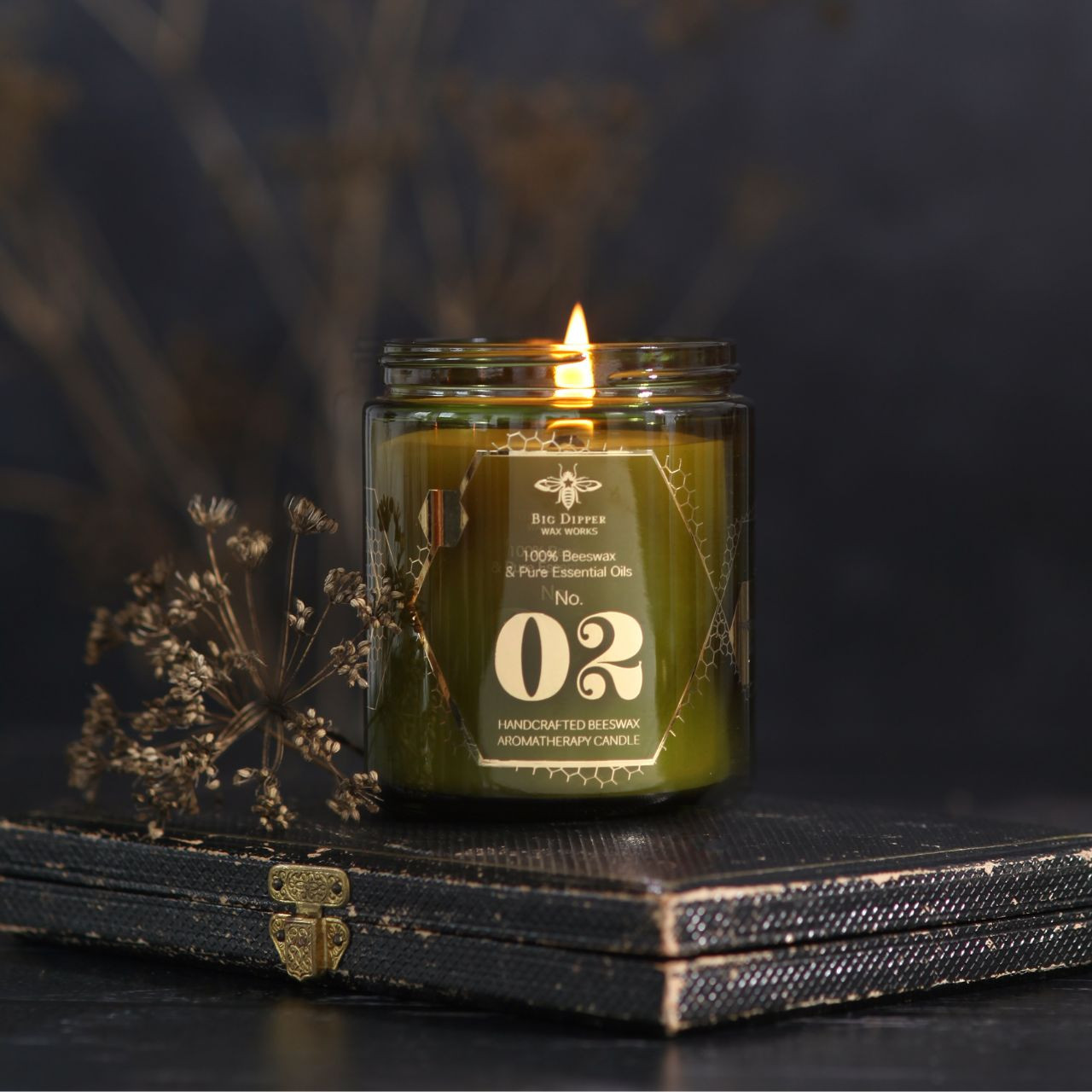 Alchemy Candle #02 - Patchouli & Fir (Green) - 35 Hour Burn