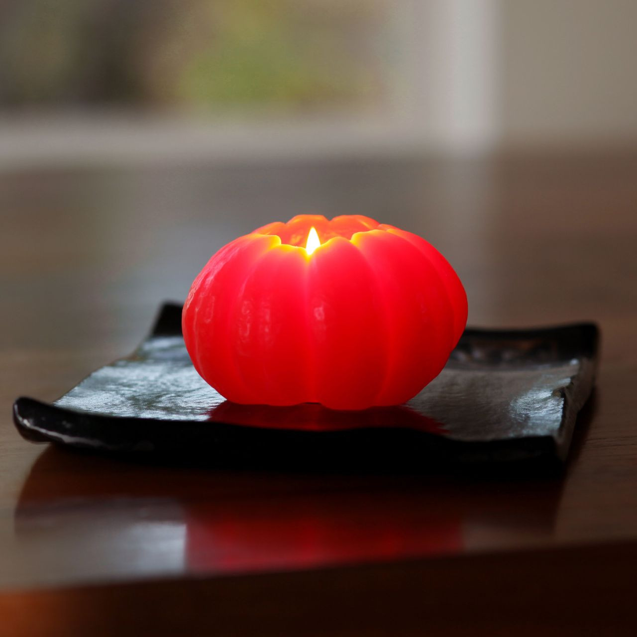 Pure Beeswax Pumpkin Candle - Thumbnail 3