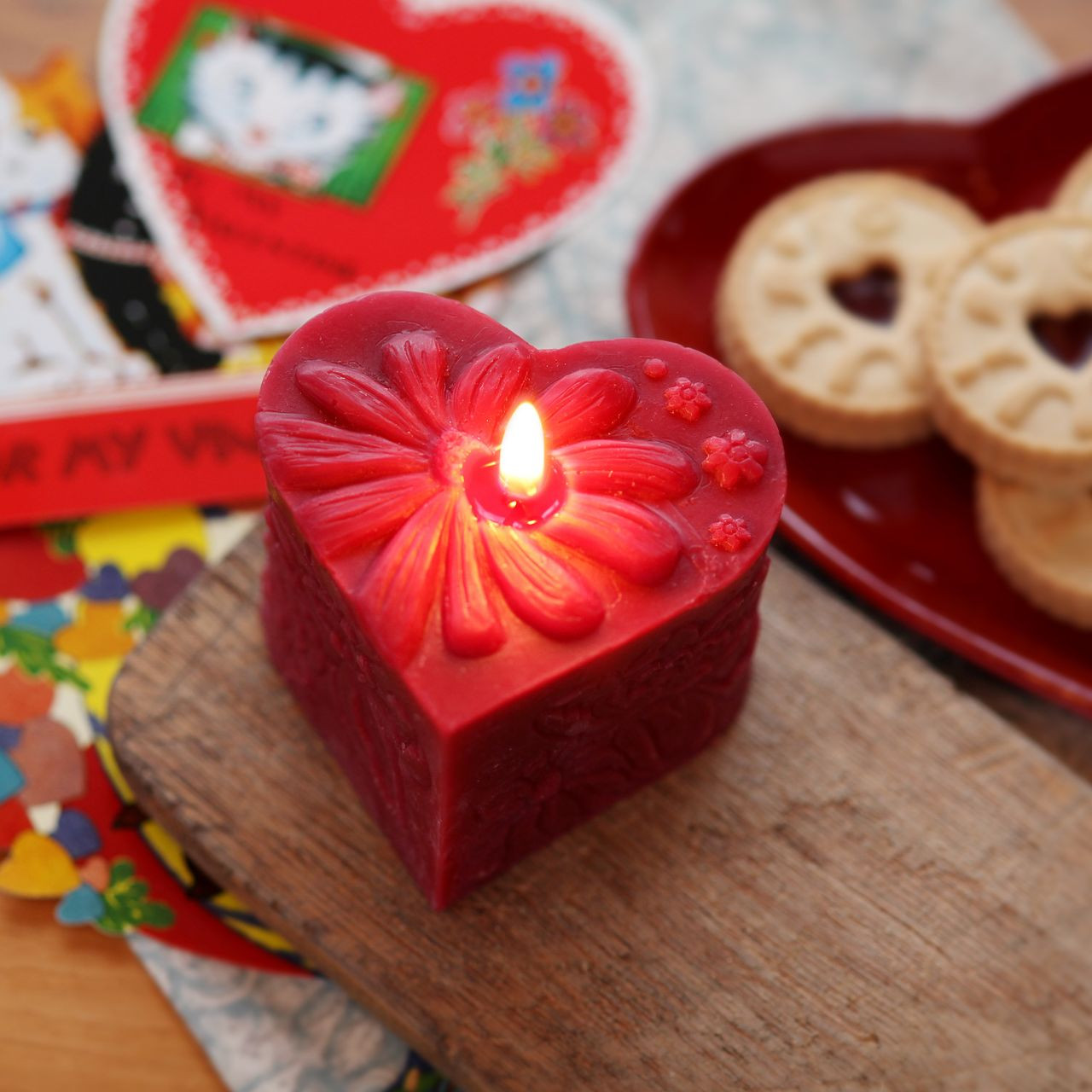 Beeswax Heart Pillar Candle - Thumbnail 4