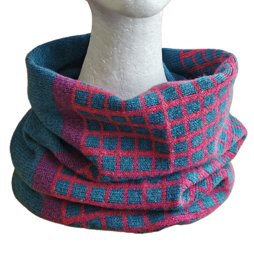 Single Loop Rosehip and Grecian by Jennifer Carr