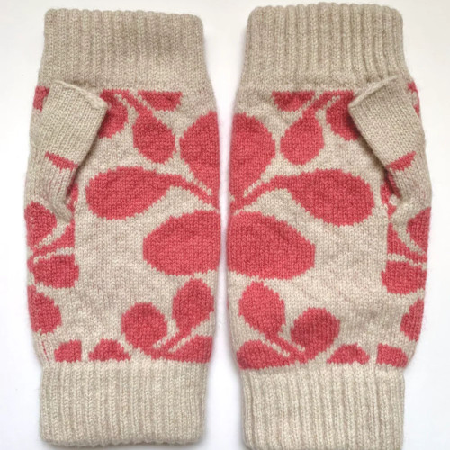Curling Leaf Luxury Lambswool Fingerless Mitts