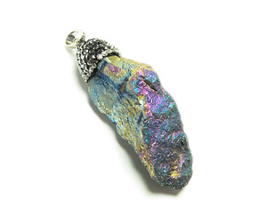 35-50mm Multi-Color Rough Quartz Pendant With Rhinestones 35-50mm Multi-Color Rough Quartz Pendant With Rhinestones