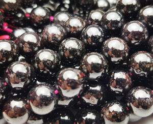 9mm Deep Red Garnet Round Beads With High Luster 9mm Deep Red Garnet Round Beads With High Luster