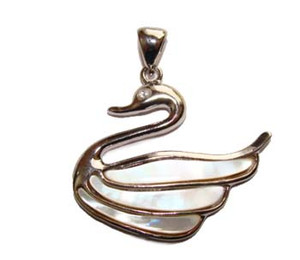 30x35mm White Shell Swan Pendant