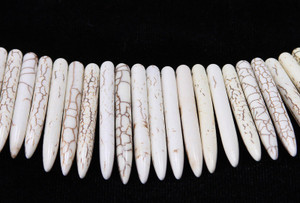 20 - 40mm x 5mm 18 Inch Strand White Howlite Graduated Sticks