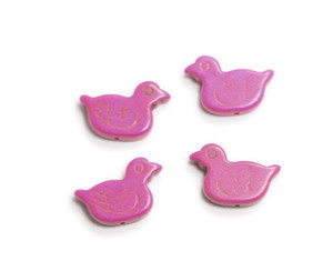 28x20mm Pack Of 4 Deep Pink Howlite Carved Duck Beads