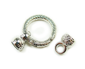 24mm Pack Of 2 Silver Plated Spring Textured Loop Metal Clasp 24mm Pack Of 2 Silver Plated Spring Textured Loop Metal Clasp