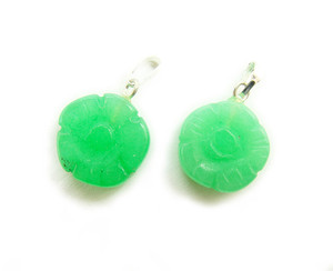 14mm Pack Of 10 Green Aventurine Thick Flower Coin Gemstone Pendant 14mm Pack Of 10 Green Aventurine Thick Flower Coin Gemstone Pendant