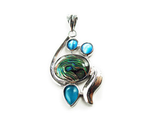 24x35mm Abalone And Cat'S Eye Fancy Pendant With Silver Metal Frame 24x35mm Abalone And Cat'S Eye Fancy Pendant With Silver Metal Frame