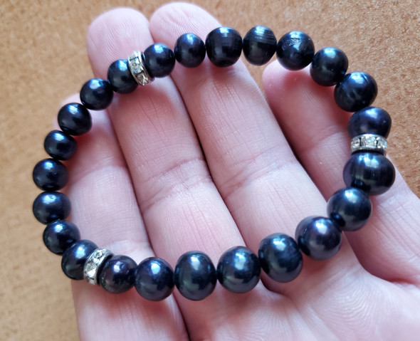 7.5 Inches Black Pearl And Cz Bracelet