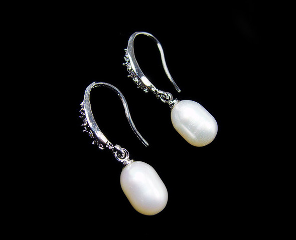 1 Inch In Total Length White Pearl Earrings With Fancy Thick Hooks And Cz Stones