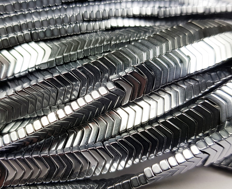 6x1mm Silver Hematite Shiny V-Shaped Arrow Beads