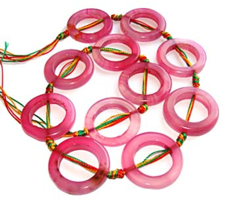 30mm Purplish Pink Agate Circle Beads. 11 Beads Per Strand.