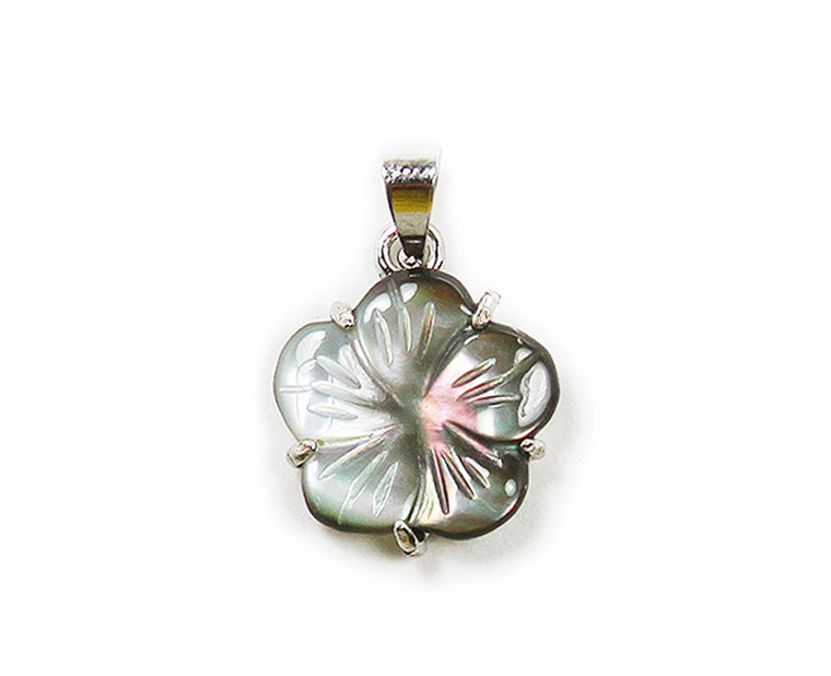 14mm Black Sea Shell Small Flower Pendant