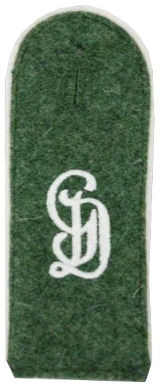 GD Enlisted Shoulder Boards on Field-Grey wool