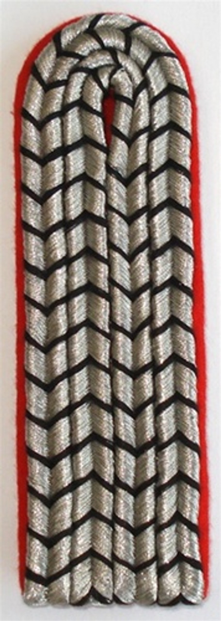 Slip-on Pattern Prussian Lieutenant Shoulder Boards from Hessen Antique