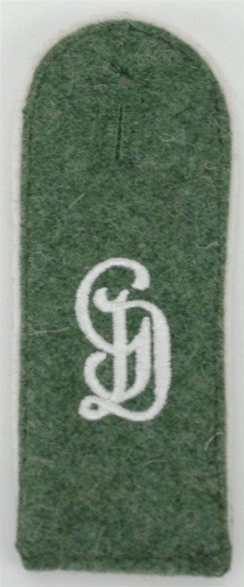 GD Enlisted Shoulder Boards on Field-Grey wool