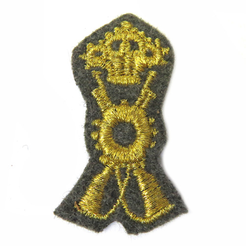 WWII Italian Infantry Officer Cap Insignia - Repro