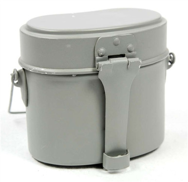 East German Mess Kit from Hessen Antique