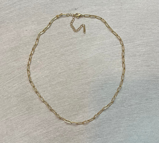 The Elegant Gold Chain Necklace