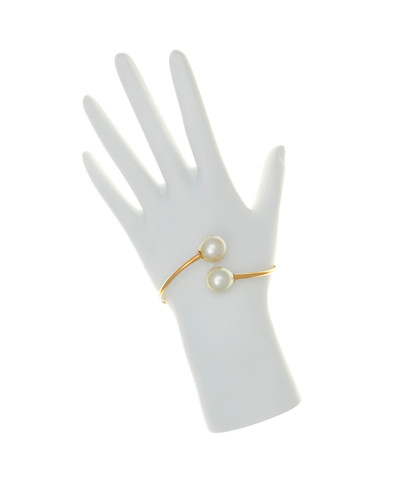 Ponce de León - White Tahitian Pearl Wrap Bracelet shown on hand model, 9K gold Vermeil wrap bracelet with 2 perfect white Tahitian pearls, 12-13 mm, Demi-fine Tahitian pearl bracelet, St Augustine Pearls in Gold Collection Ponce de León - White Tahitian Pearl Wrap Bracelet shown on hand model, 9K gold Vermeil wrap bracelet with 2 perfect white Tahitian pearls, 12-13 mm, Demi-fine Tahitian pearl bracelet, St Augustine Pearls in Gold Collection